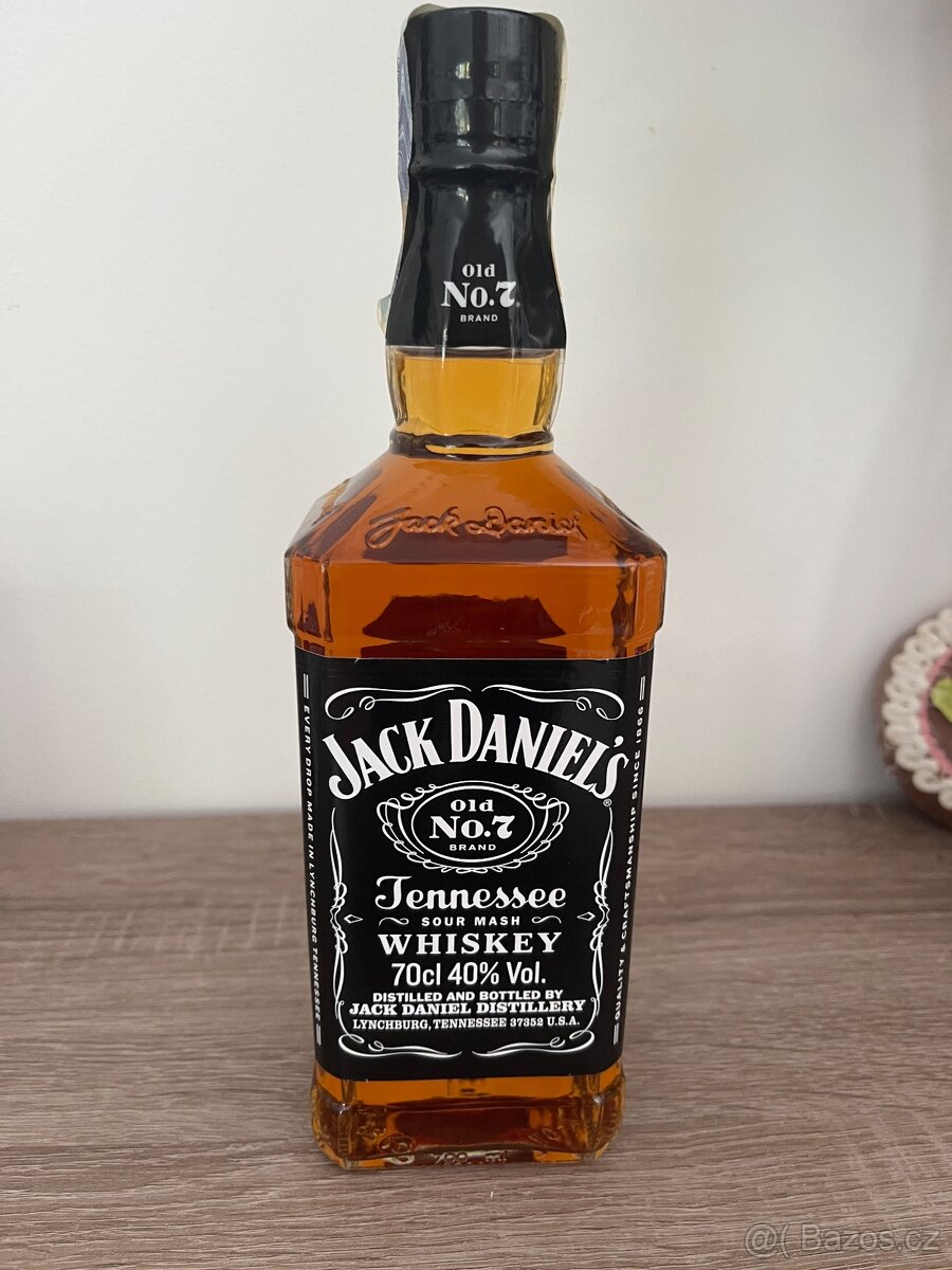 Lahve whiskey+pálenky - 6