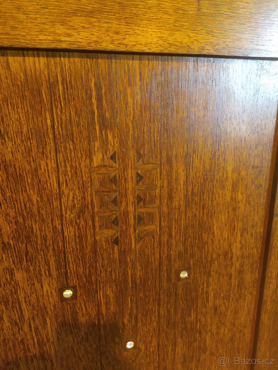 Šatní skříň - 6