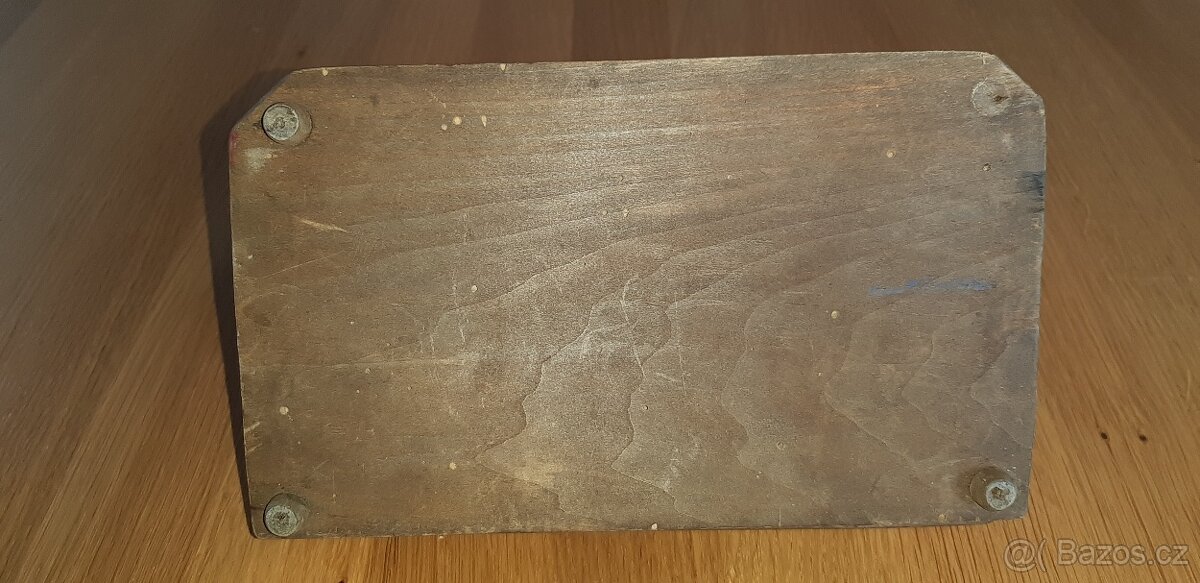 Dřevořezba - kalamář - 6