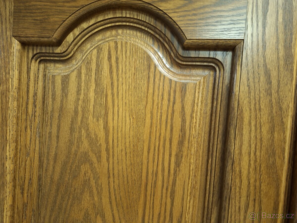 PĚKNÁ RUSTIKÁLNÍ SKŘÍŇ - 6