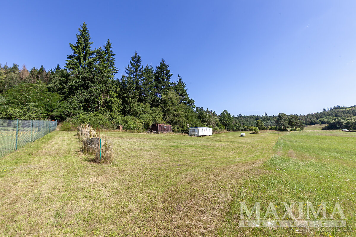 Pozemek o ploše 2863 m2 - Klučenice, Kamenice - 6