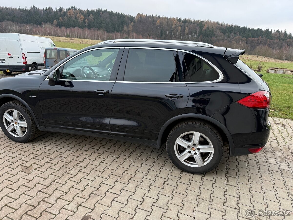 Porsche Cayenne 3.0 TDi 180kw rok- 2011 DPH - 6