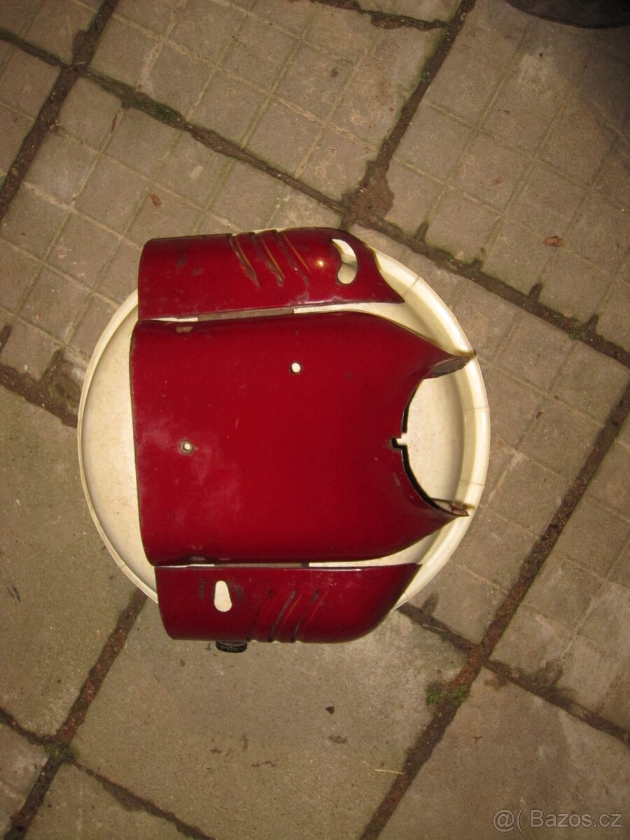 prsíčka Jawa 05;555 - 6