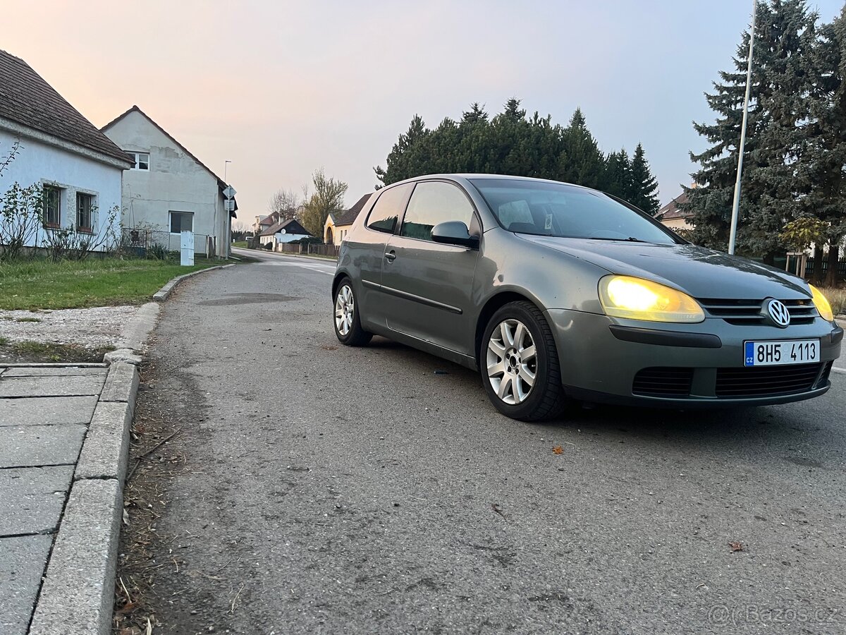 Golf 5 1.9 77kw 5Q - 6