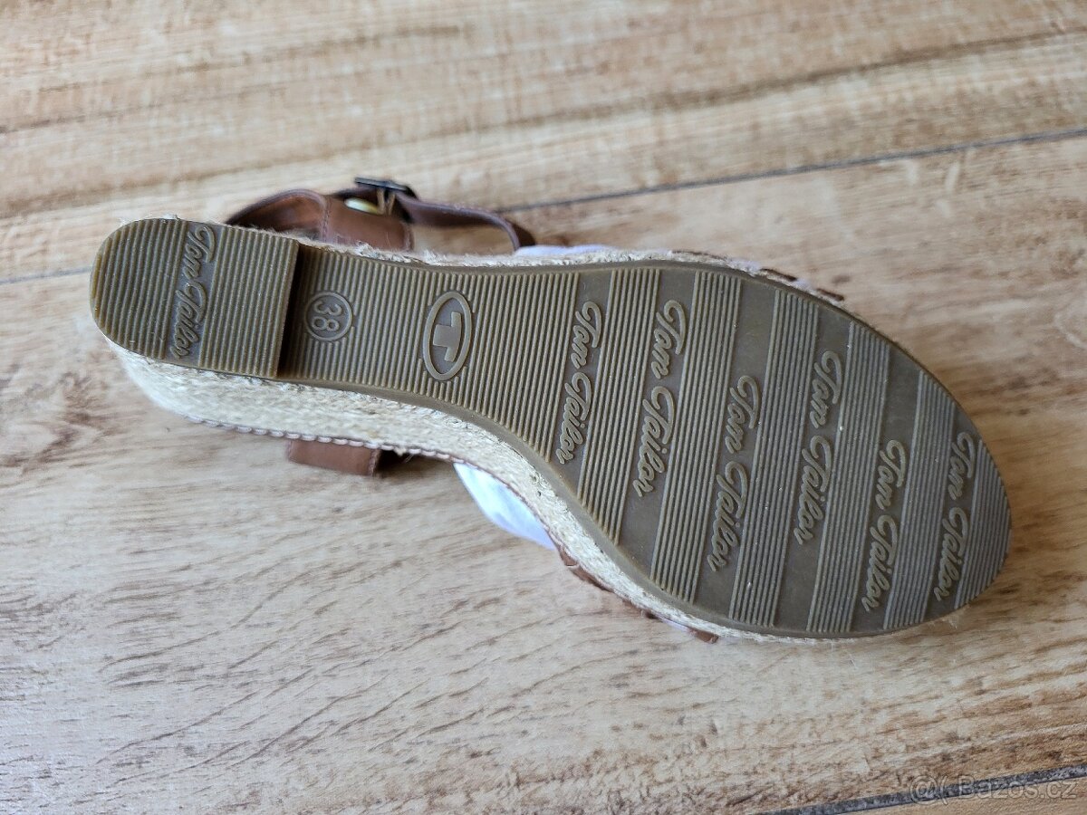 Tom Tailor dámské sandály na klínku (38) - 6