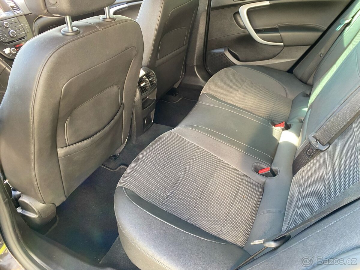 Prodáme Opel Insignia 2.0cdti, 4x4 Combi, Automat: - 6