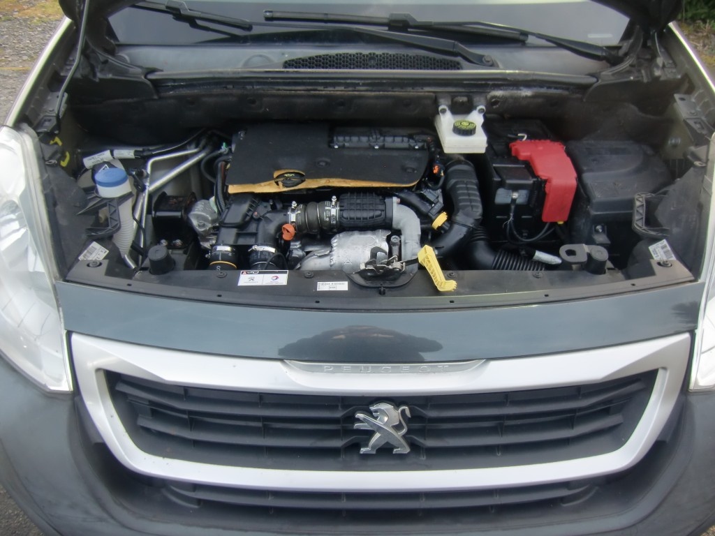 PEUGEOT PARTNER 1,6 BlueHDi 100 L2 Premium DPH - 6