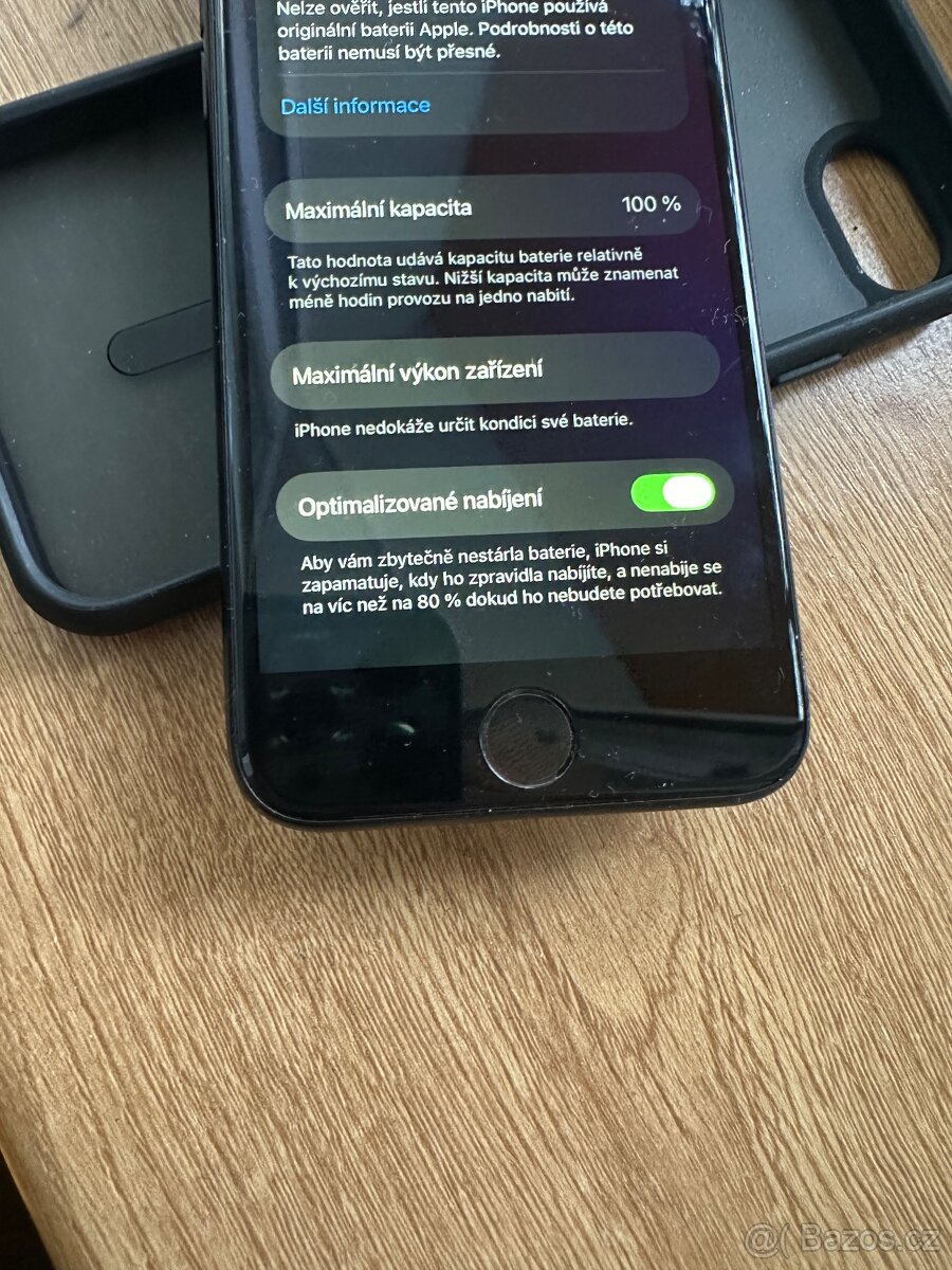 Apple iPhone SE 2020 64GB Nová baterie - 6