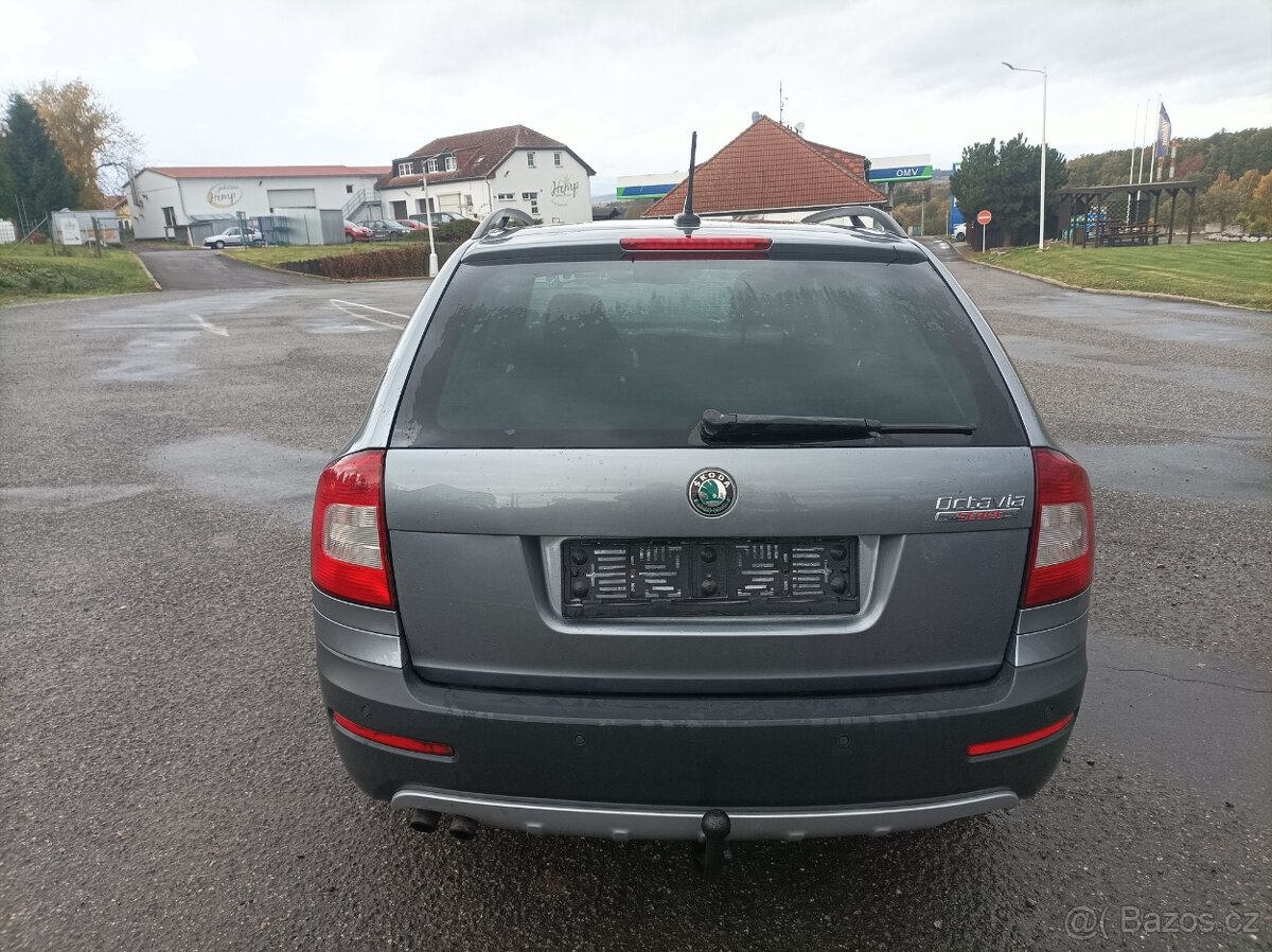 Škoda Octavia Scout - 6