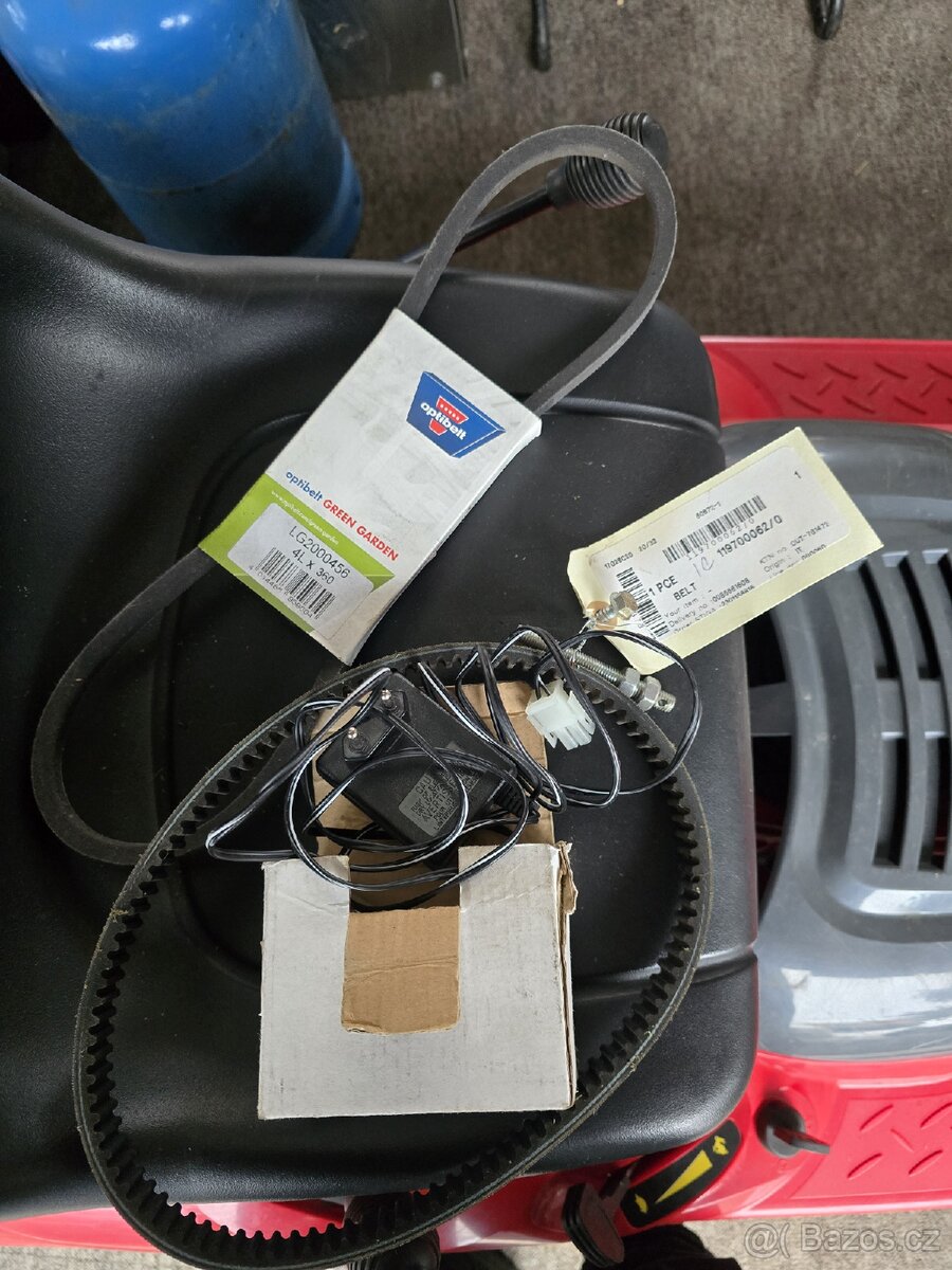 Zahradní traktůrek - 6