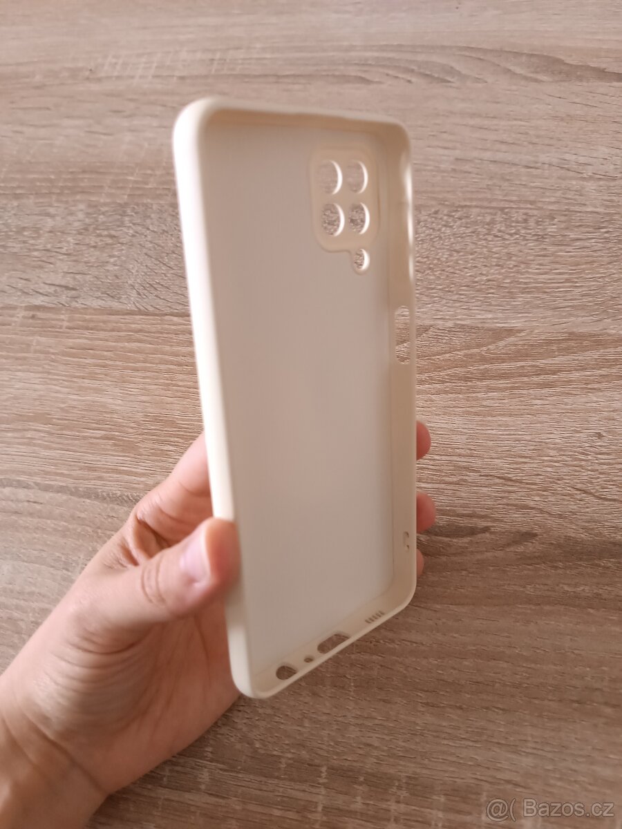 Kryt YIRSUR pro Samsung Galaxy M32 4G - 6