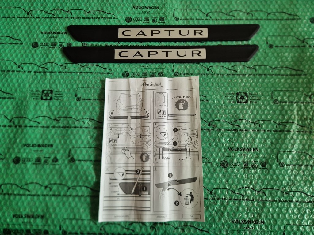 dekorativní ozdobné a ochranné lišty prahu Renault Captur 77 - 6