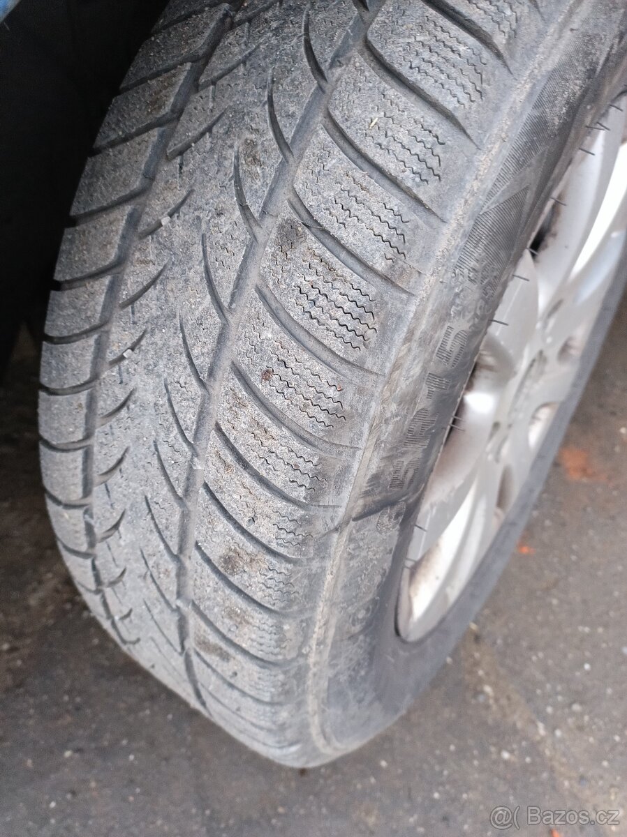 ALU kola VW Caddy III,Golf V - 15 zimní pneu - 6