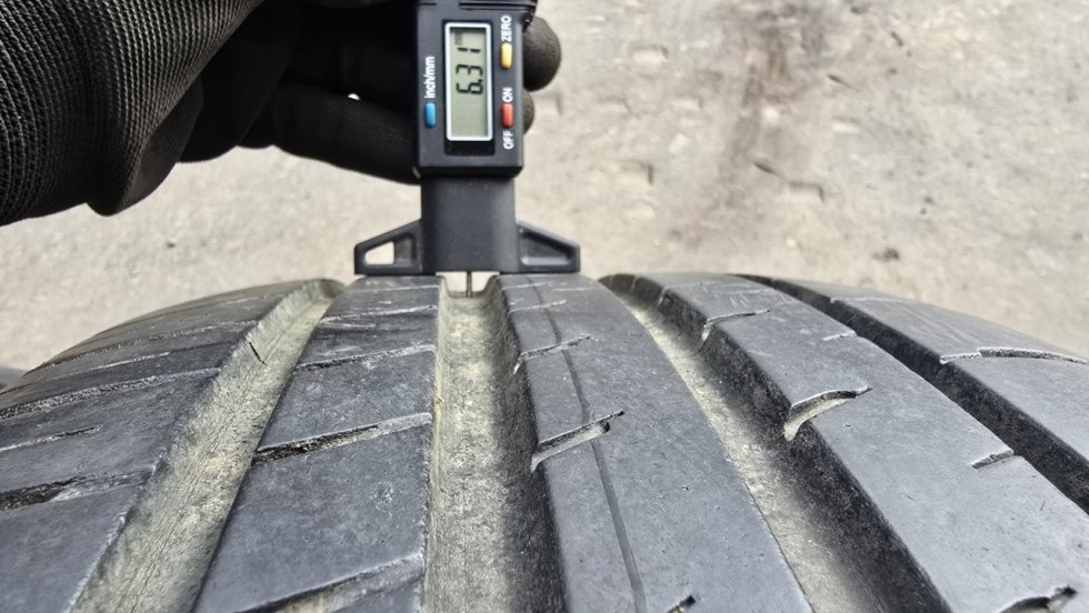 Letní pneu 225/50/17 Nexen - 6
