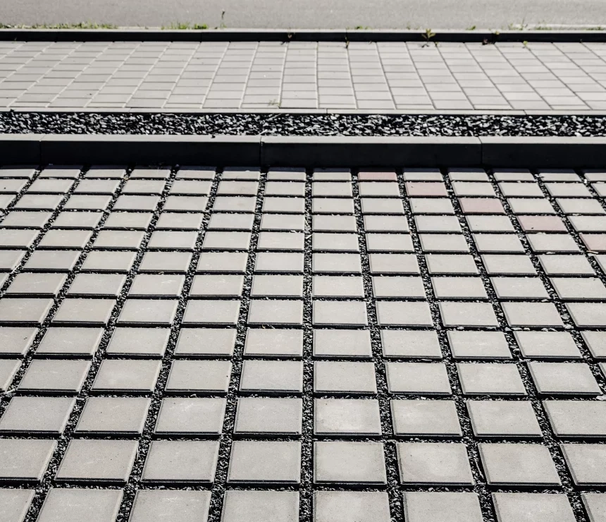 Vsakovací zámková dlažba DORA - 6