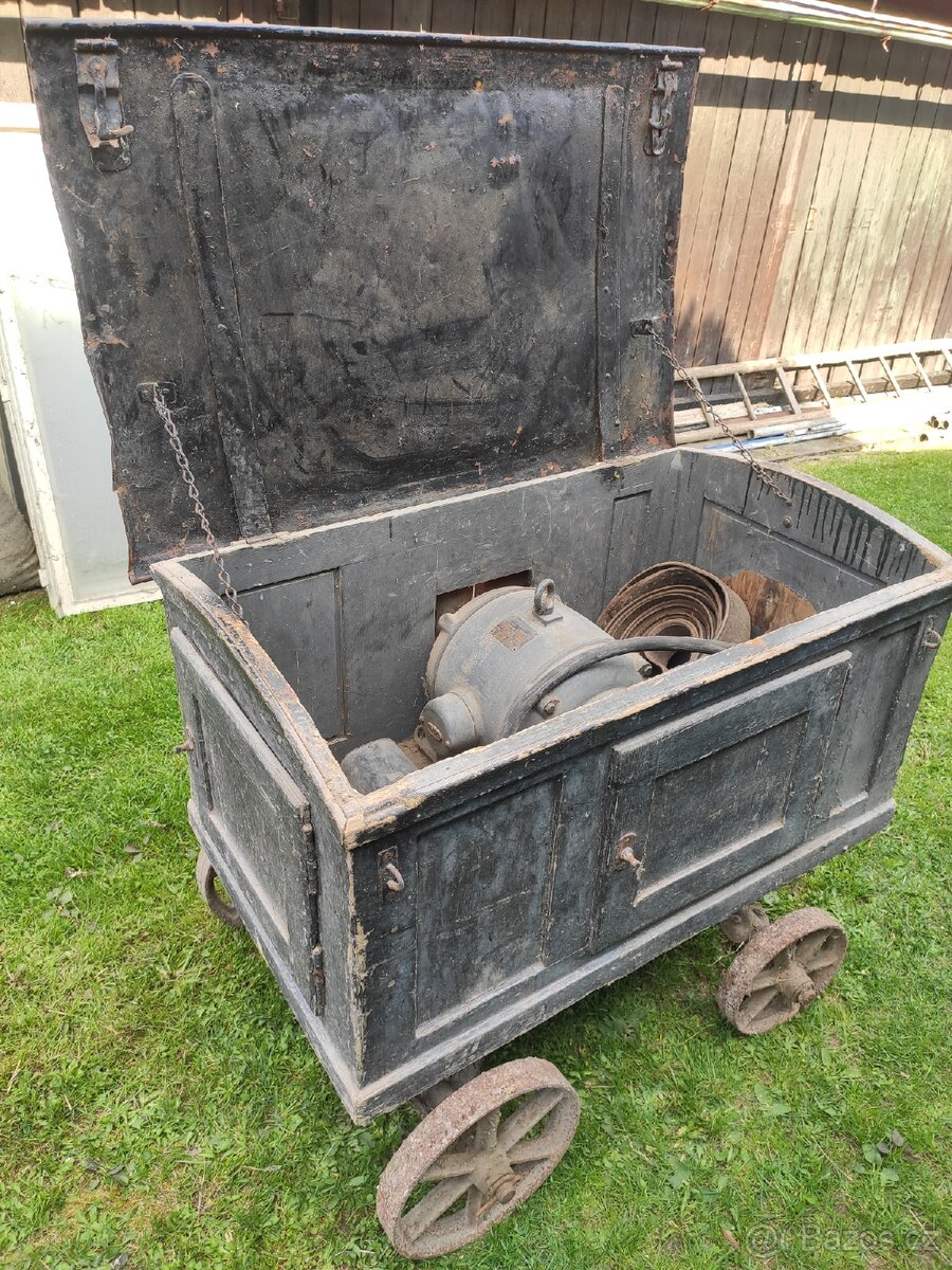 Historická dřevěná cirkularka - 6