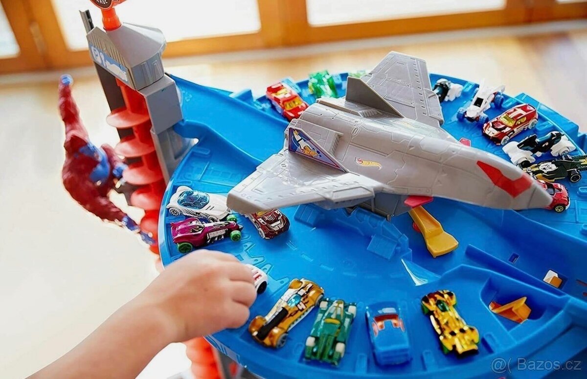 Hot Wheels super garáž - 6