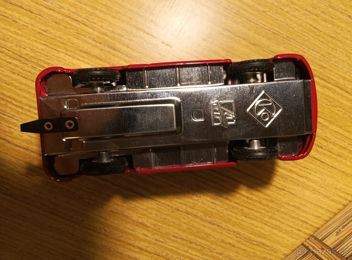 VW Mikrobus T2 červený - 6