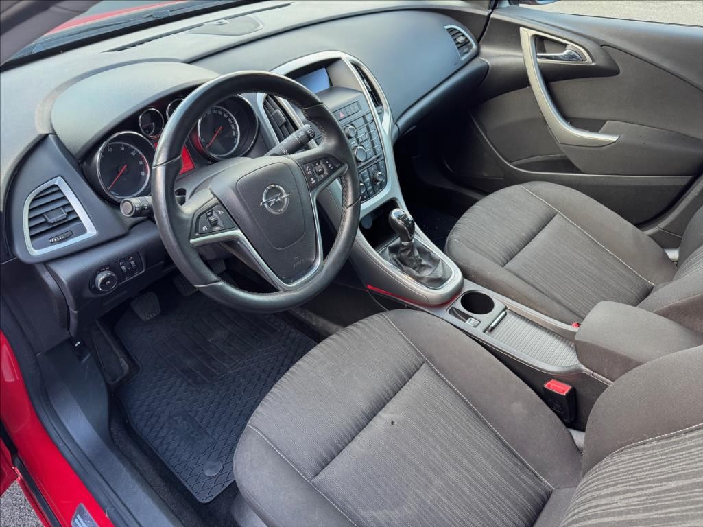 Opel Astra 1,4 (2012) - 6
