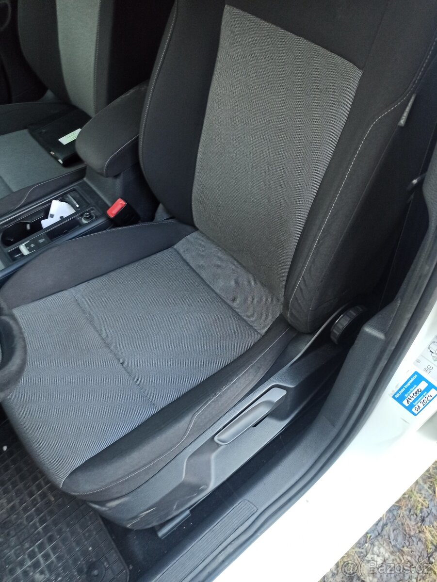 VW Golf 7 r. v. 2013 . 1.2.tsi 63kw - 6