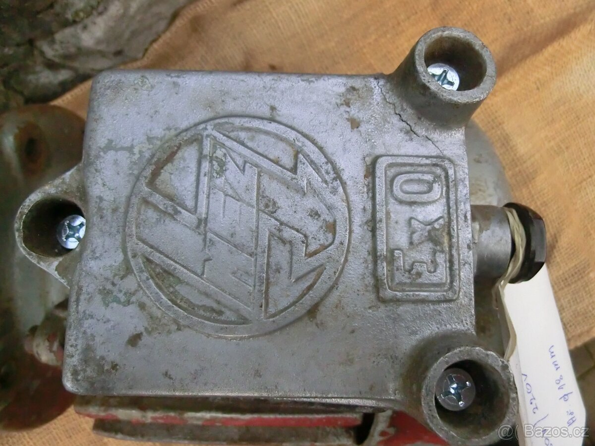 Elektromotor přírubový 800W - 6