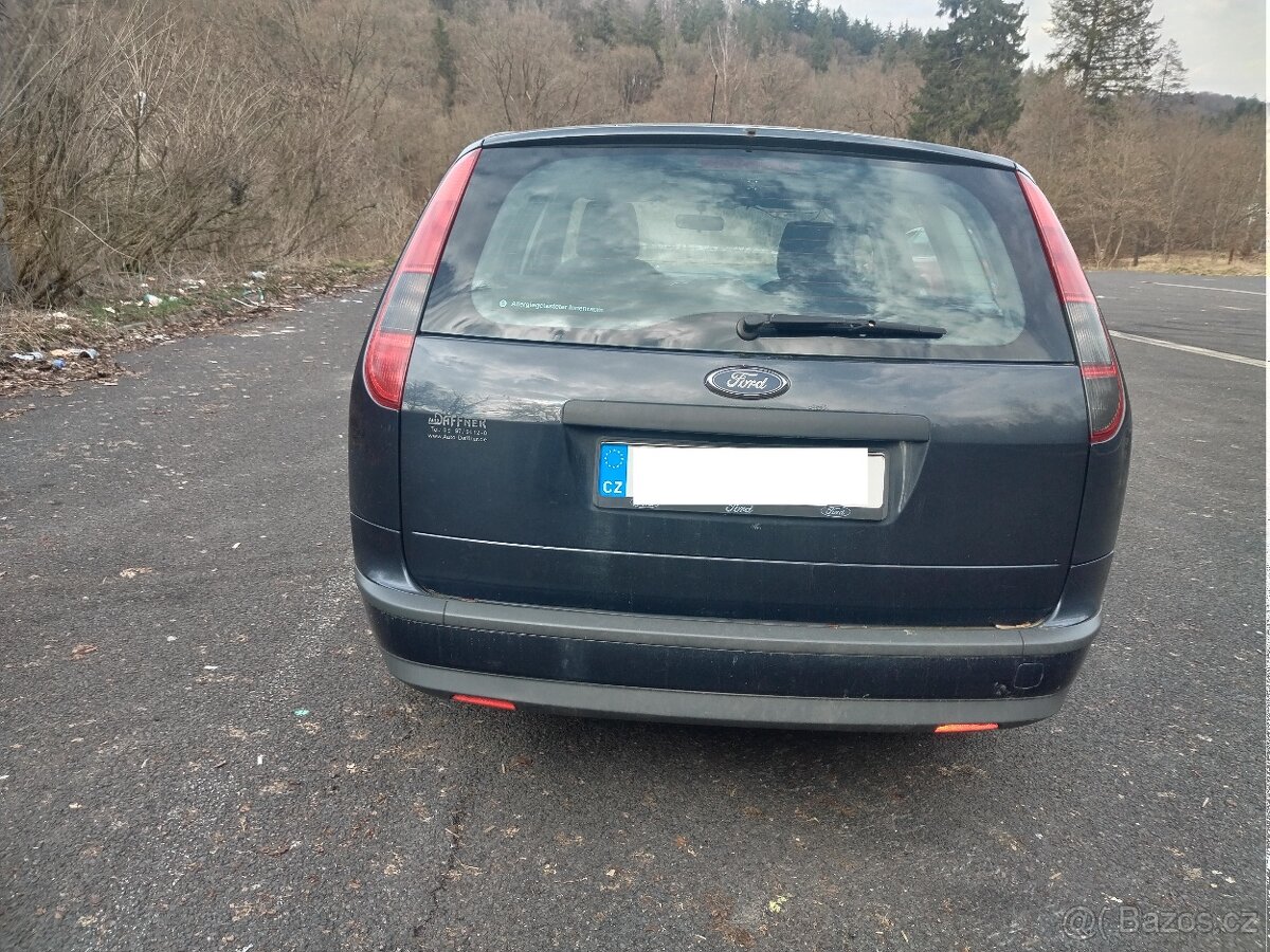 FORD FOCUS KOMBI 1.6 74KW BENZÍN - 6