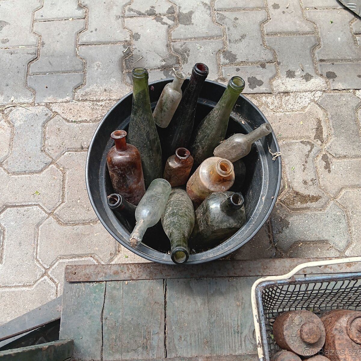 STARÉ VÁHY A LAHVE - 6