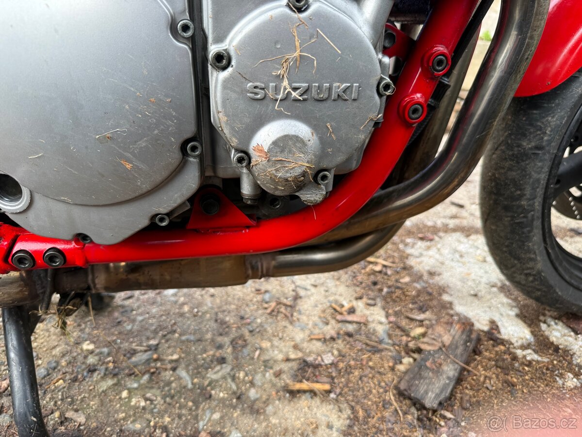 Suzuki bandit 600 - 6