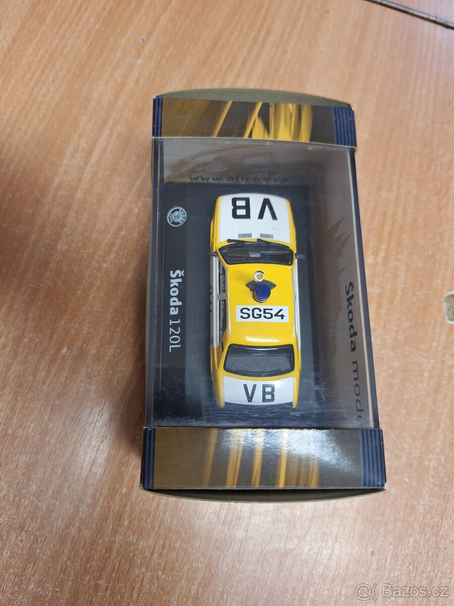 Škoda 120L VB - 1.edice bílé sloupky (Abrex)1:43 - 6