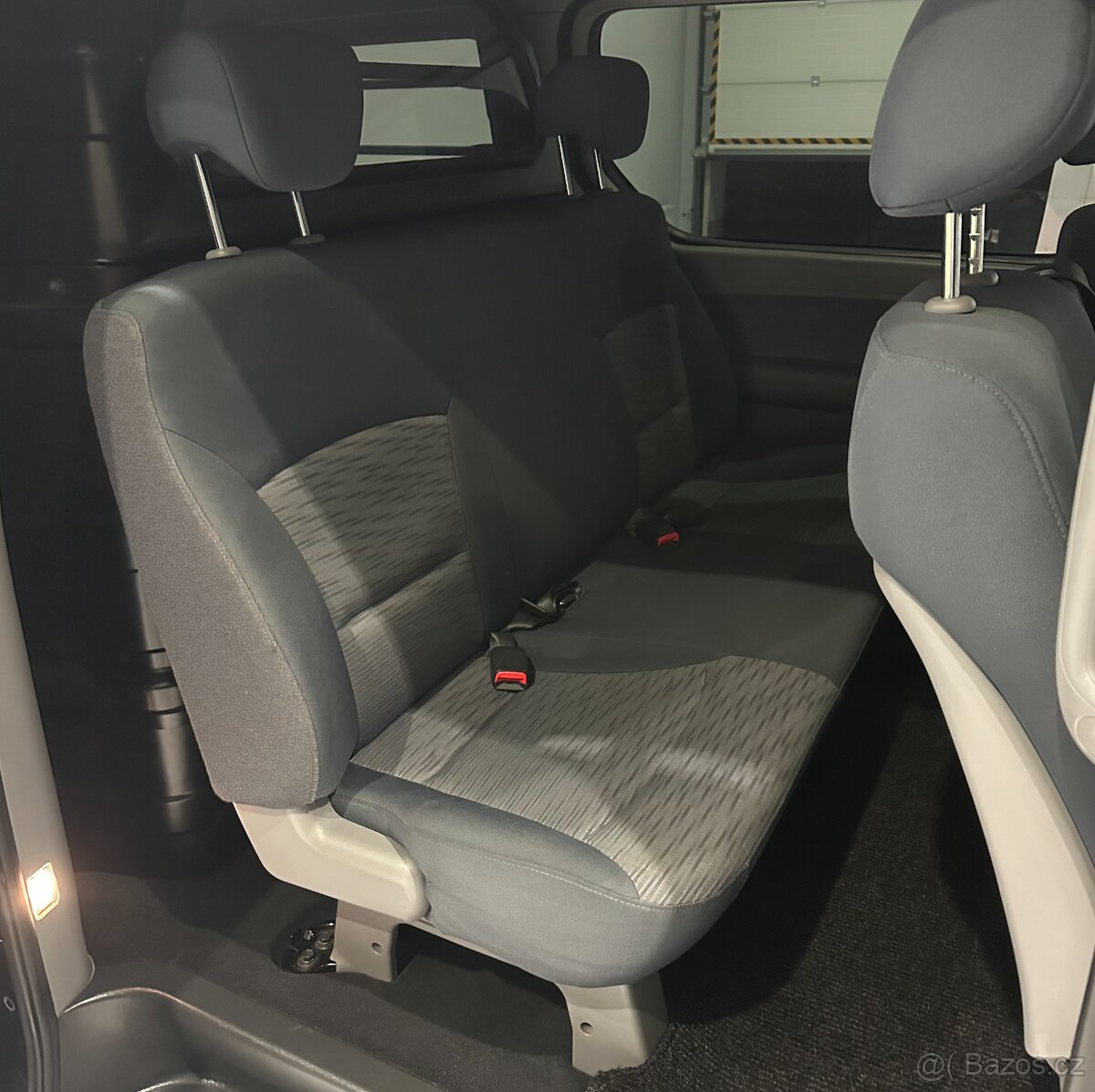 Hyundai H 1, 2.5 DIESEL Ojeté, 8/2011, 153 000 km - 6