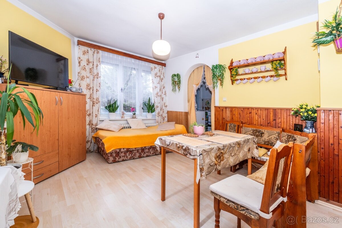 Rodinný dům 5+2 v obci Kořenec - 6