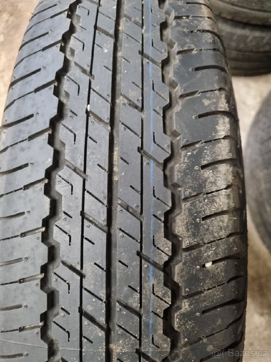 Pneu 195/80-R15 Dunlop - 6