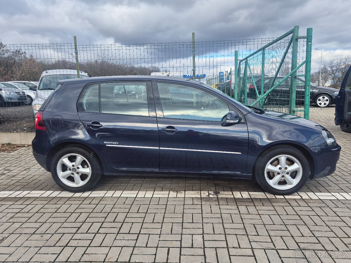 Volkswagen Golf V - 6