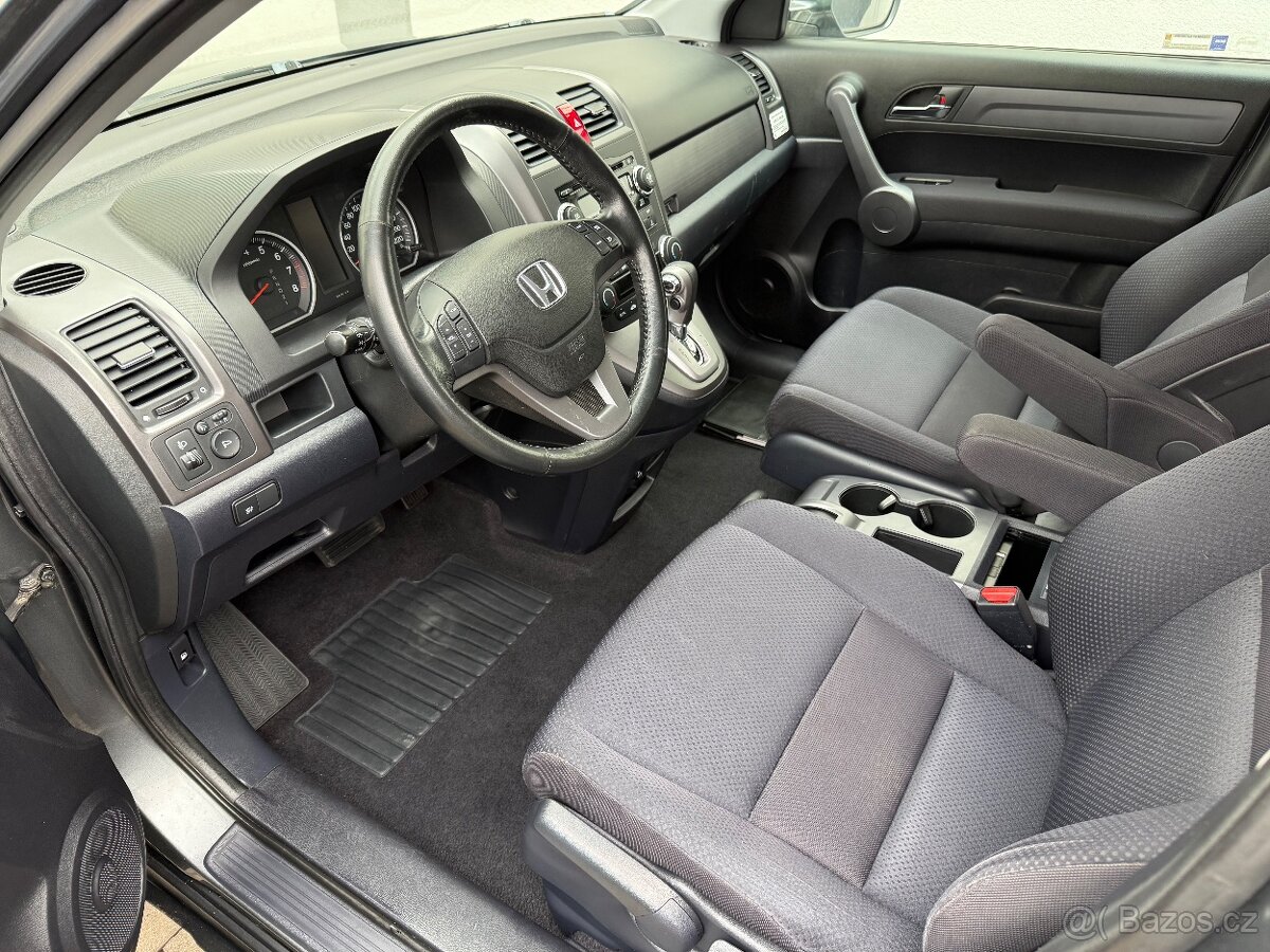 Honda CR-V. ČR automat tažné 2.0 benzin. 110 kw - 6