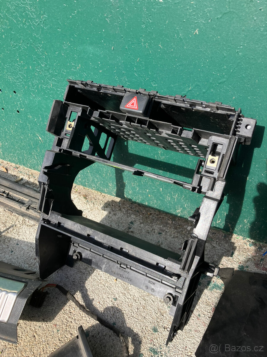 Díly Audi A4 B7 - 6