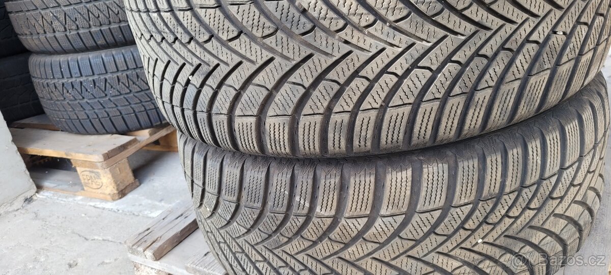 Pneumatiky Zimní 235/55 R17 - 6
