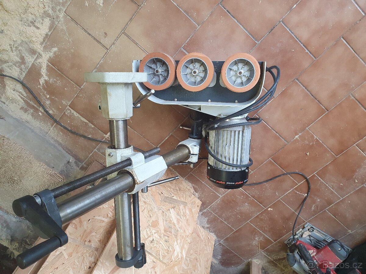 Podavač materiálu MAGGI STEFF 2033 - 8 rychlostí - 6