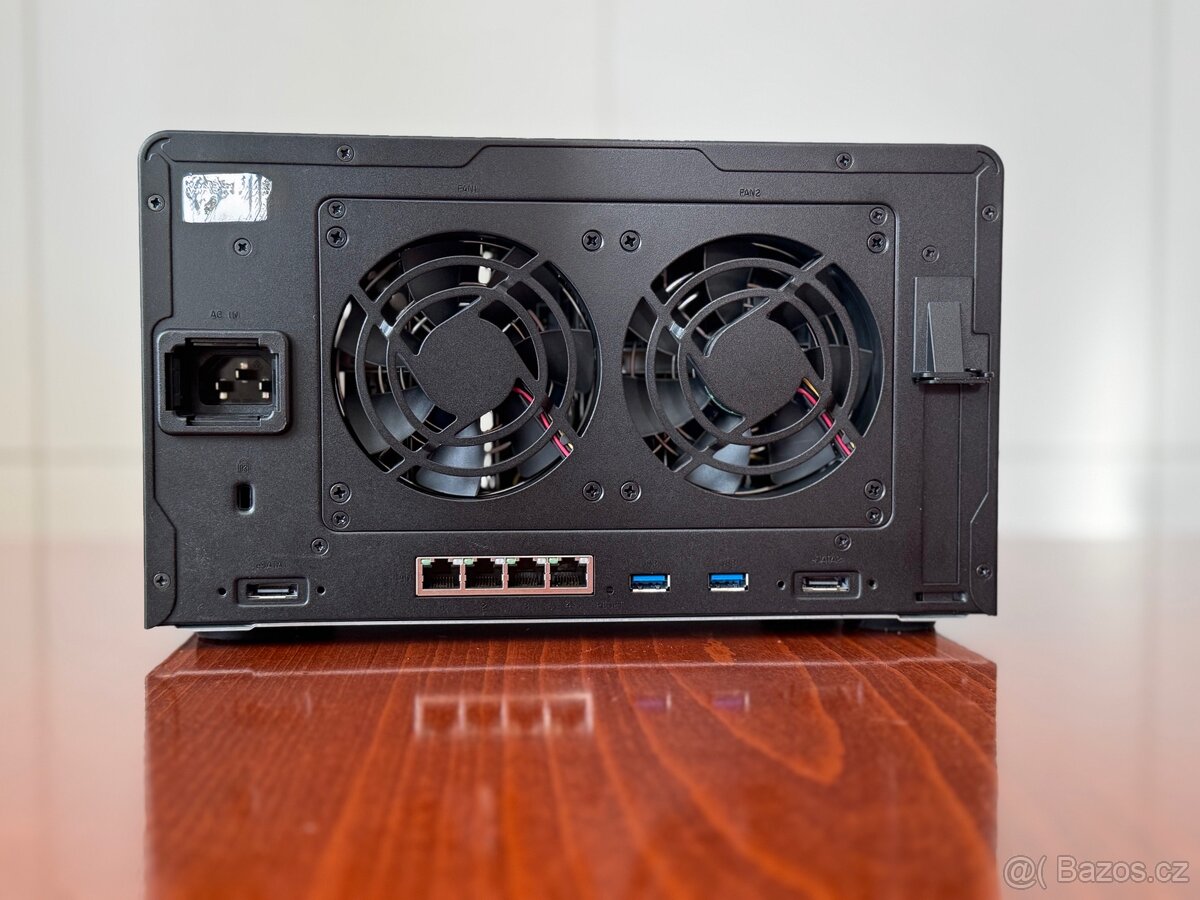 Synology DS1618+ - 6