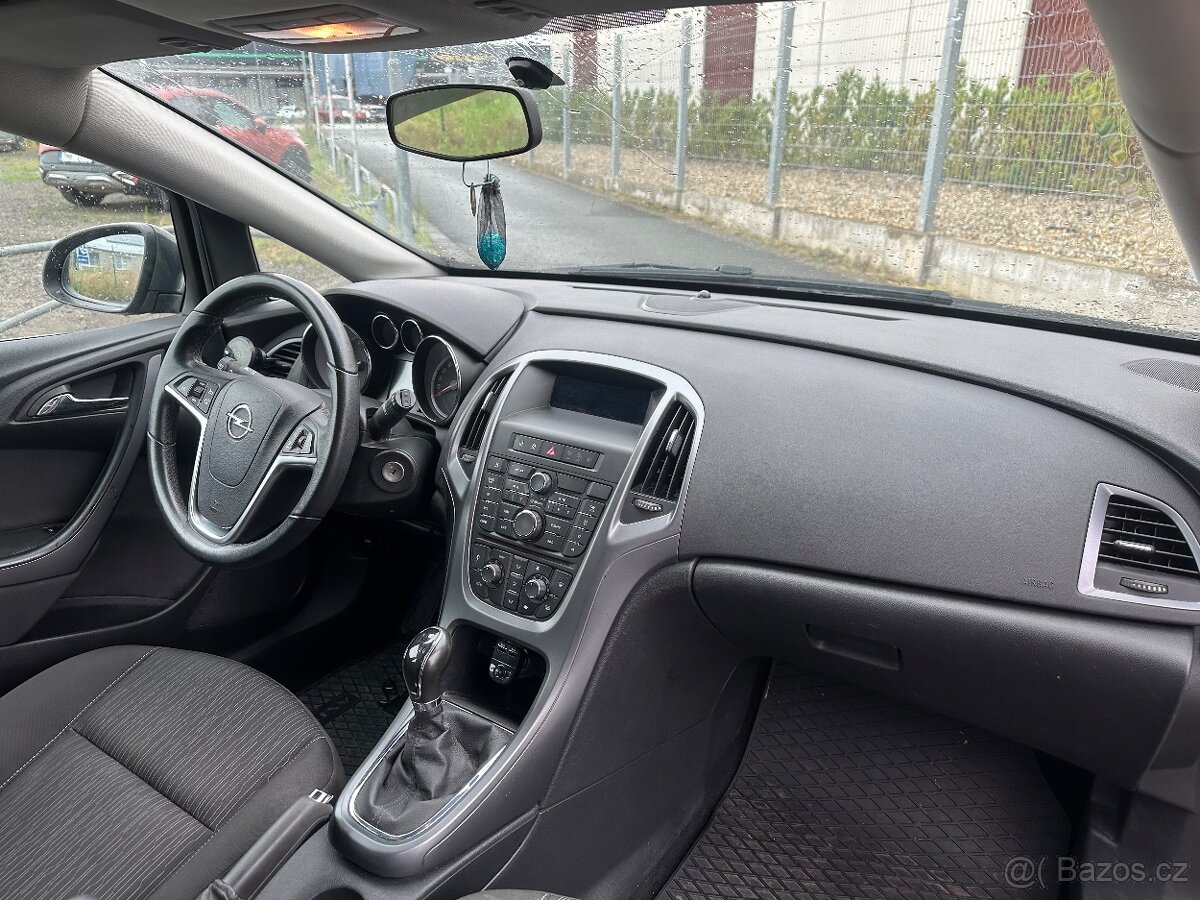 Opel Astra j 1.6d - 6
