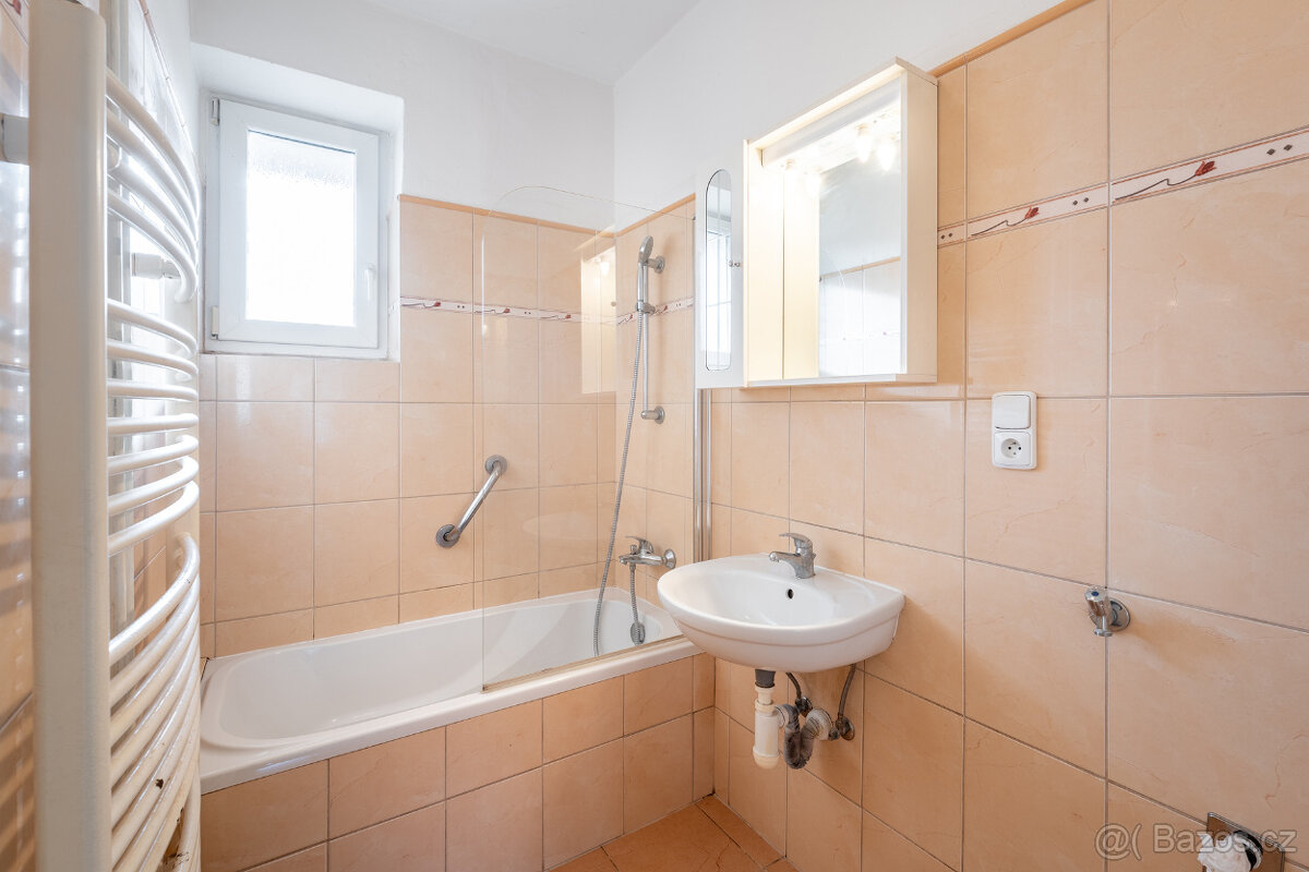 Dům 4+2 na skvělém místě - 6