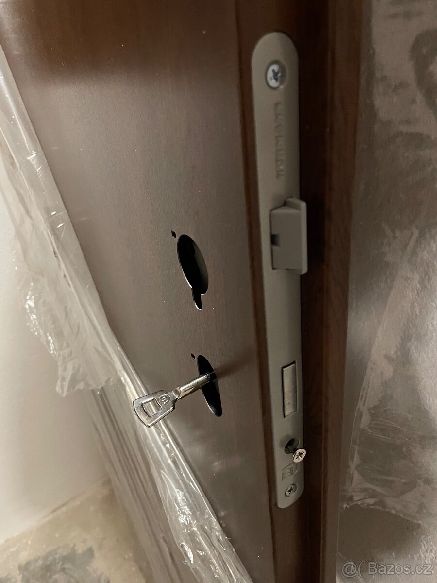 Zadlabací zámek - 6