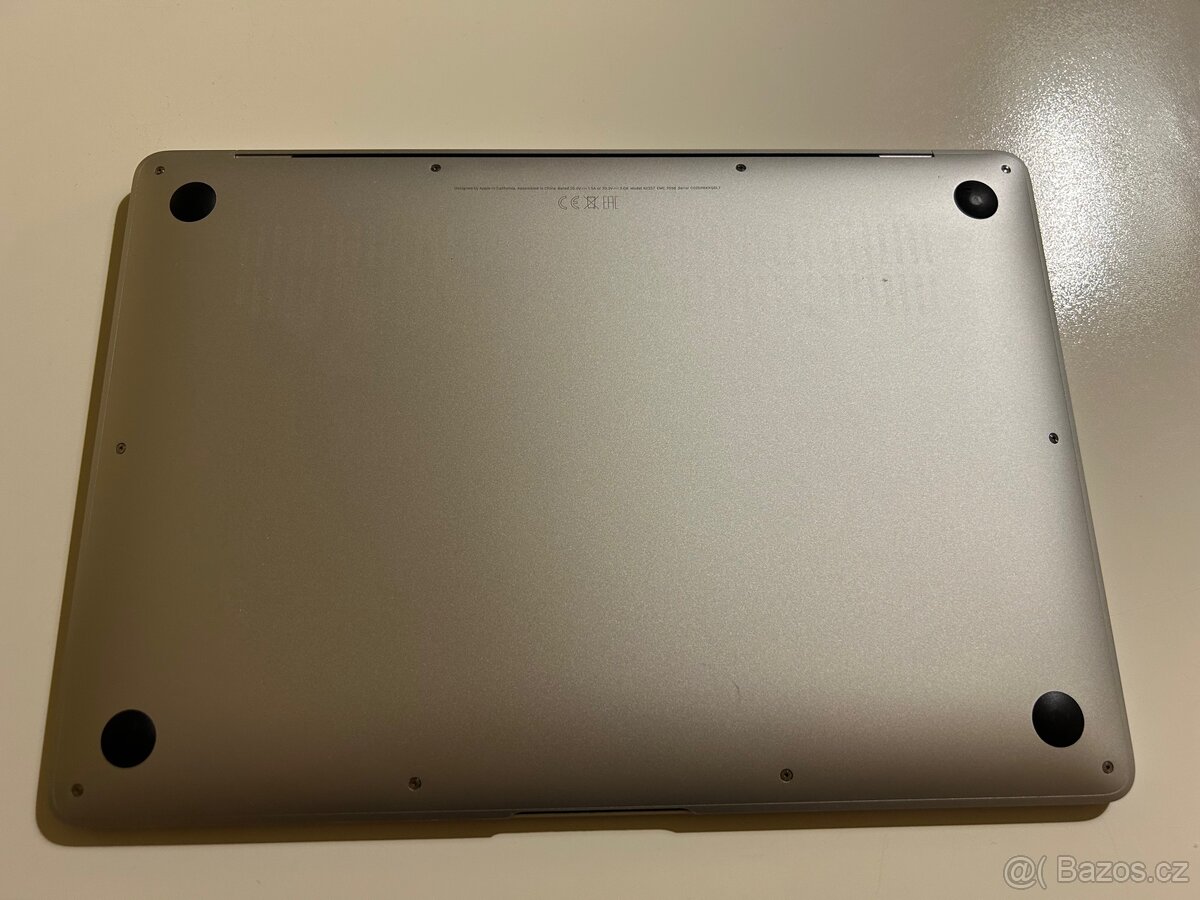 Apple MacBook Air M1 2020 256GB - 6