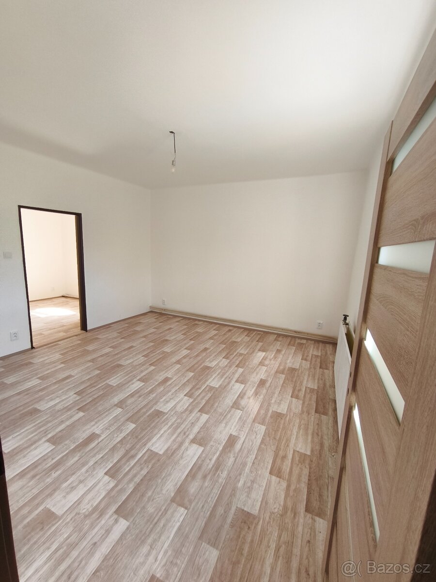 Prodej bytu 3+1, 88, m² + půda, Mankovice - 6