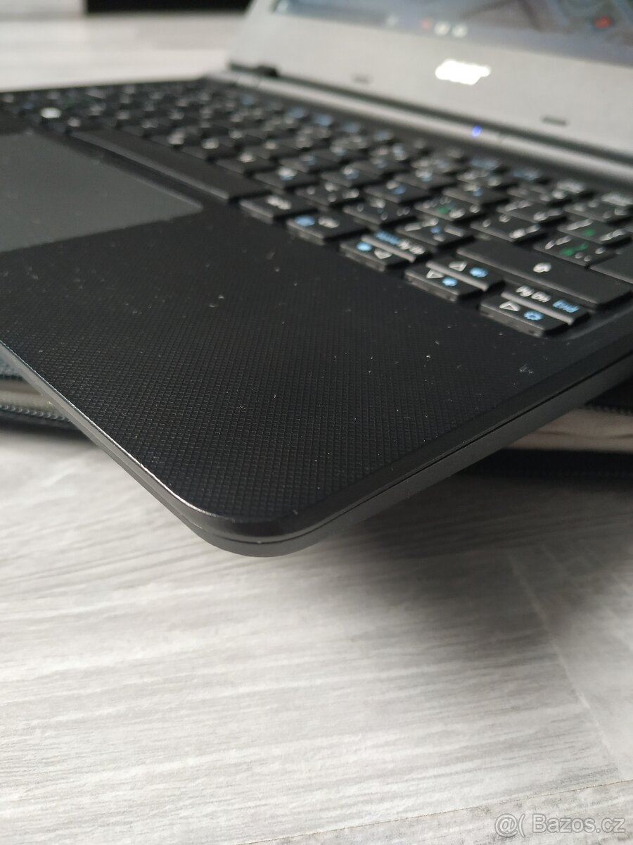 Acer Aspire ES1-132/N3350/2GB/32GB/W10 - 6