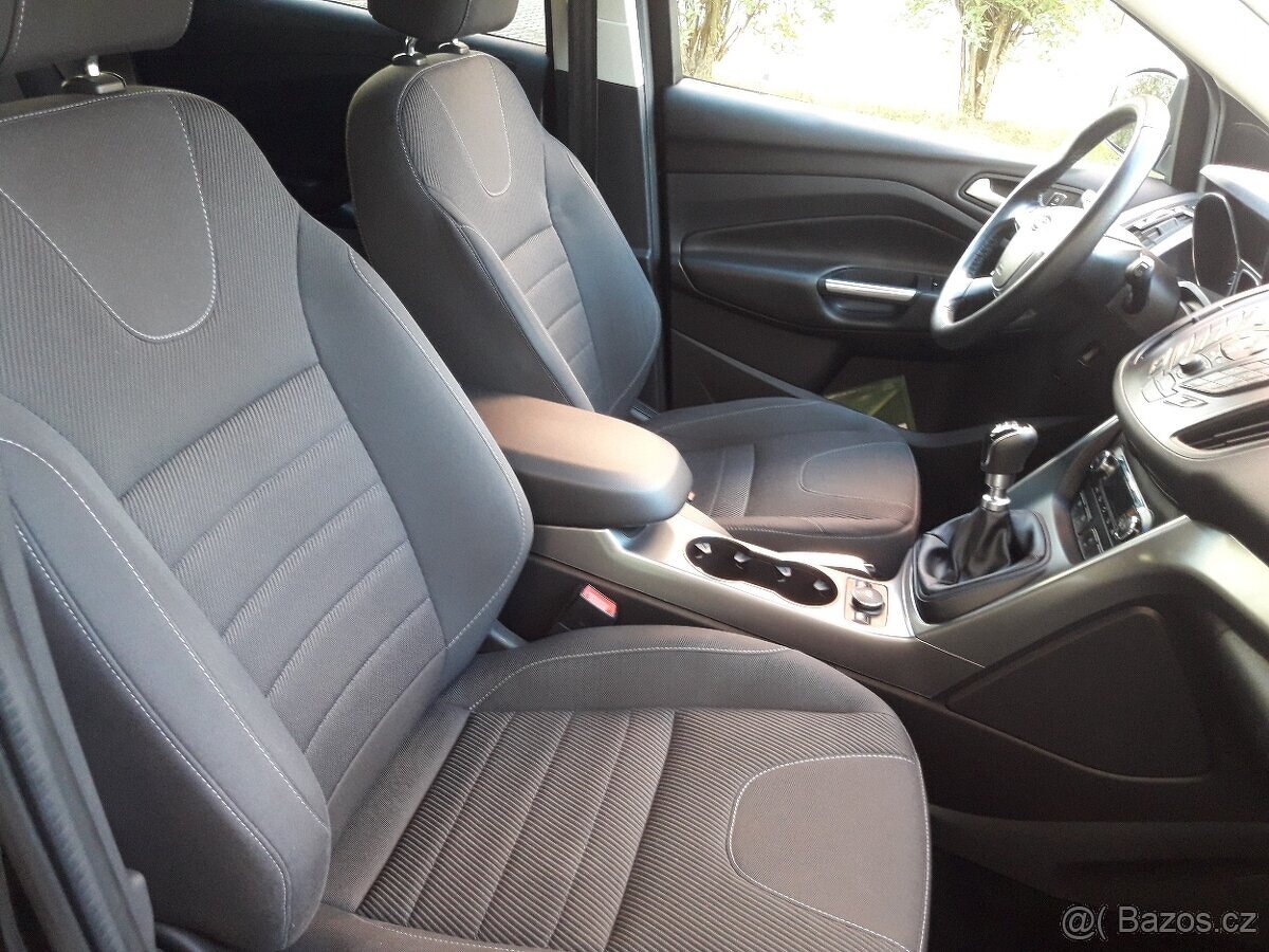 Ford Kuga 2,0TDCI 110KW 4x4 Edition - 6