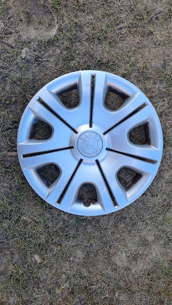Originální poklice Škoda 14 - 6