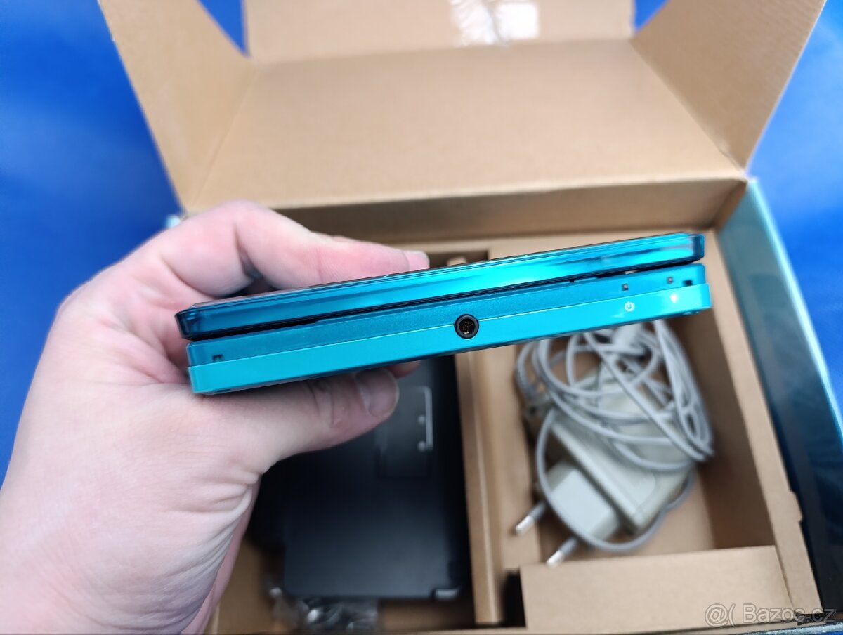 Nintendo 3DS Aqua Blue Boxed - 6