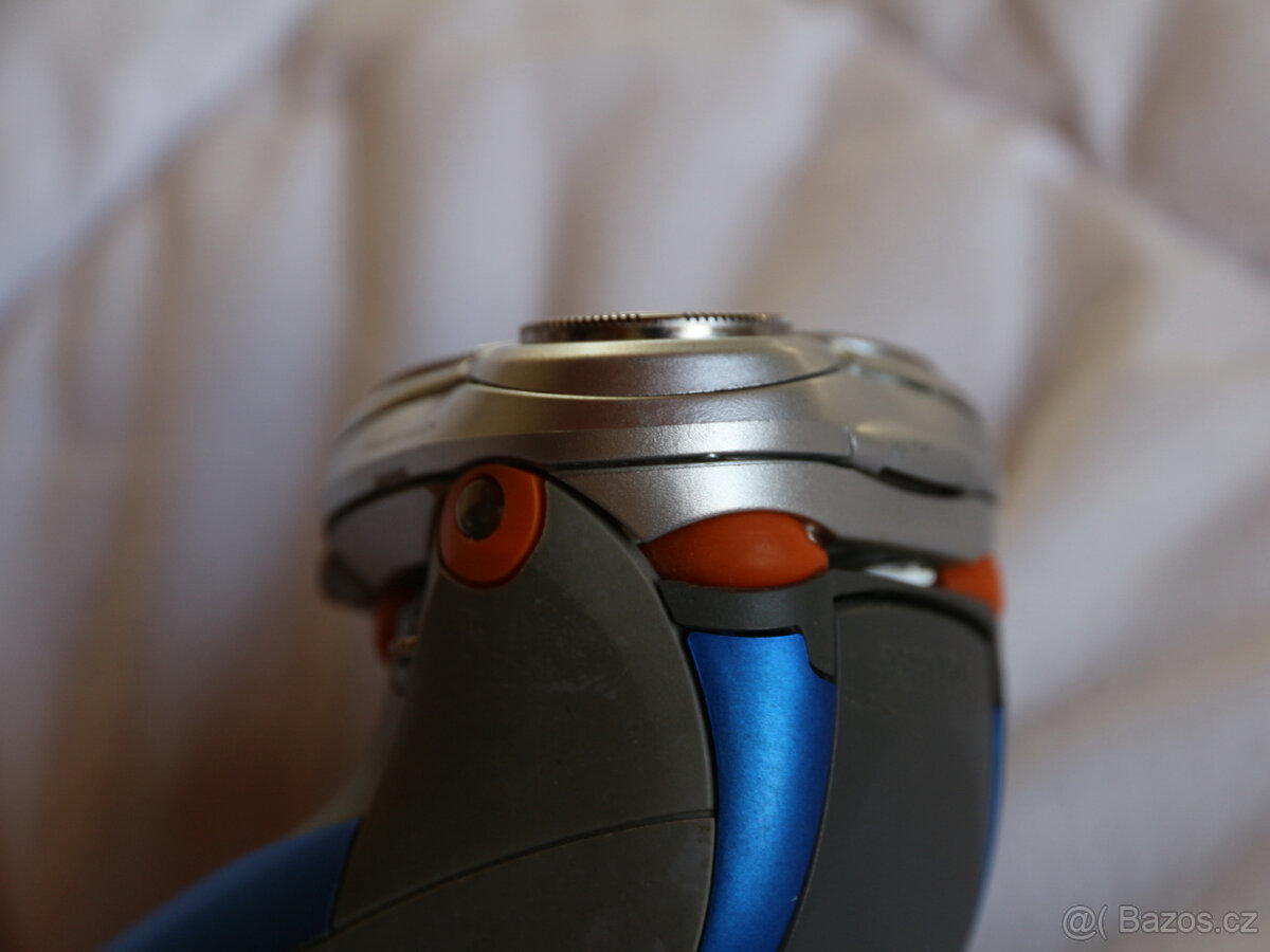 Prodám holicí strojek Philips HQ 9160. - 6