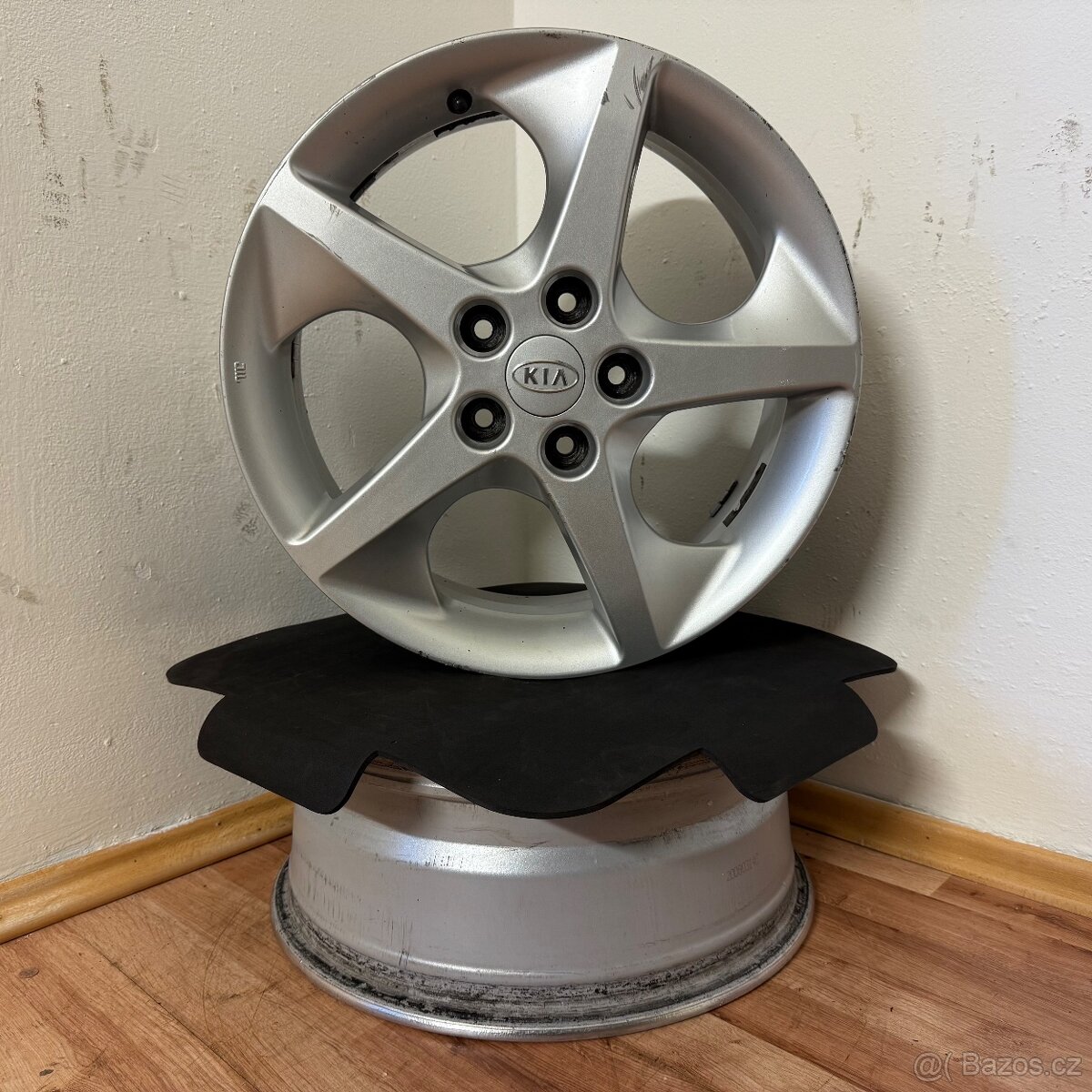 KIA CEED/HYUNDAI I30 5x114,3 R17 ET56 7Jx17 67,1mm - 6