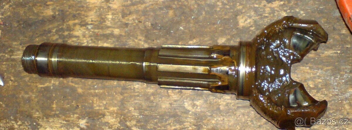 Koupím přední hnanou nápravu na traktor RUMUN - 6